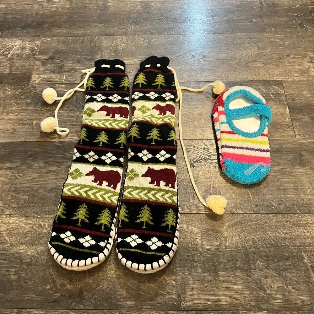 2 Pairs‎ of Women's Socks NEW